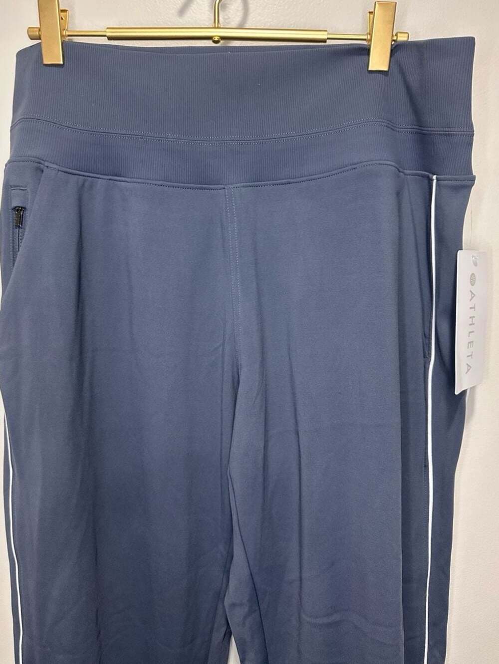 Athleta - Picture 5 of 10